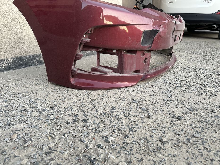 Продам бампер от Toyota Corolla 2018 (E180)