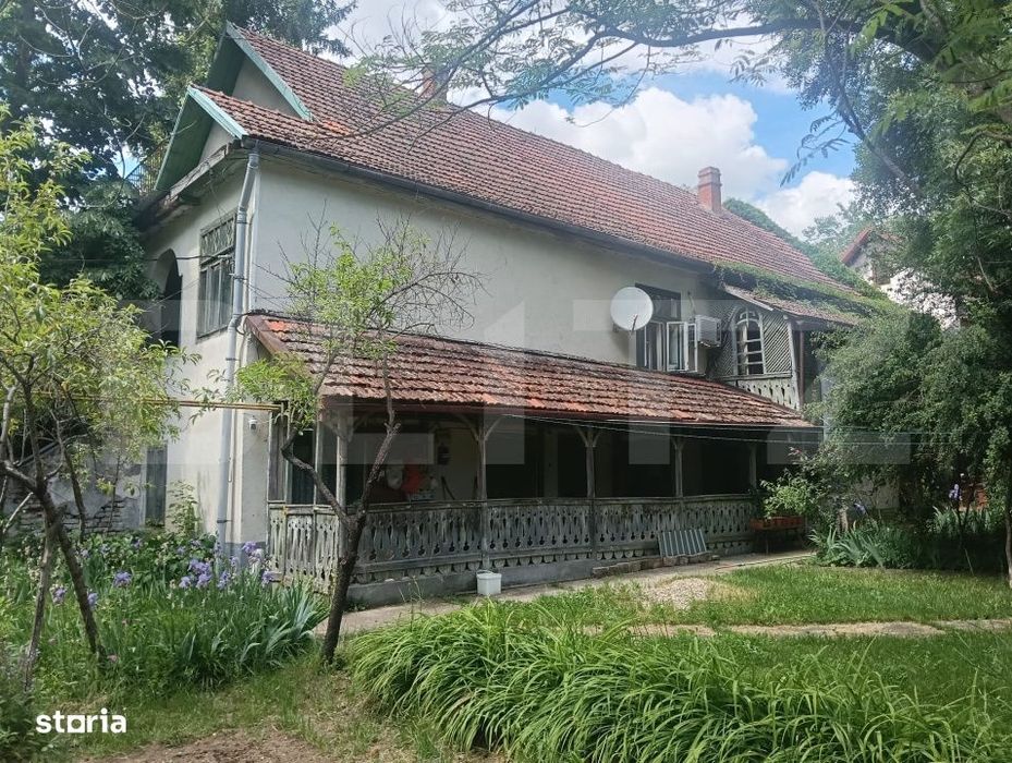 Casa de vanzare, 460 mp, 17 camere, zona Buzias