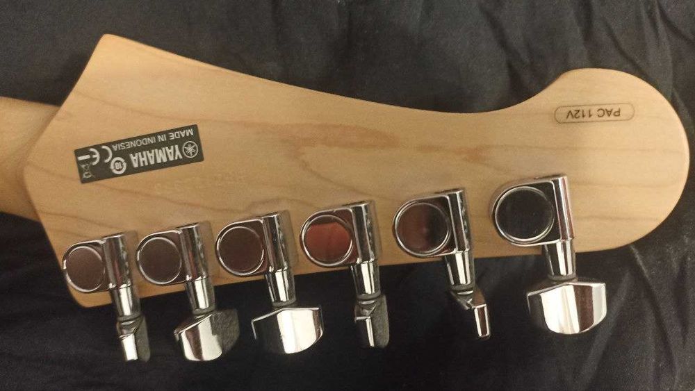 Электрогитара Yamaha Pacifica pac112v