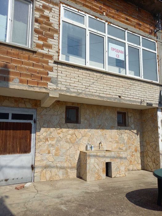 Продава се Къща в с. Боянци, Област Пловдив - 180 кв.м за 468 €/кв.м - Снимка #1