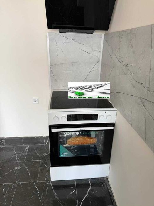 Продава се Тристаен апартамент в Пловдив, Съдийски - 118 кв.м за 1695 €/кв.м - Снимка #1