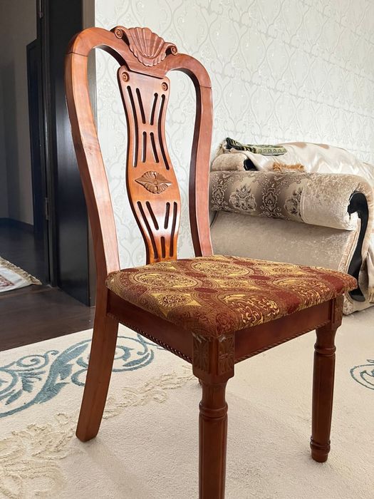 Стол, стулья сатылады