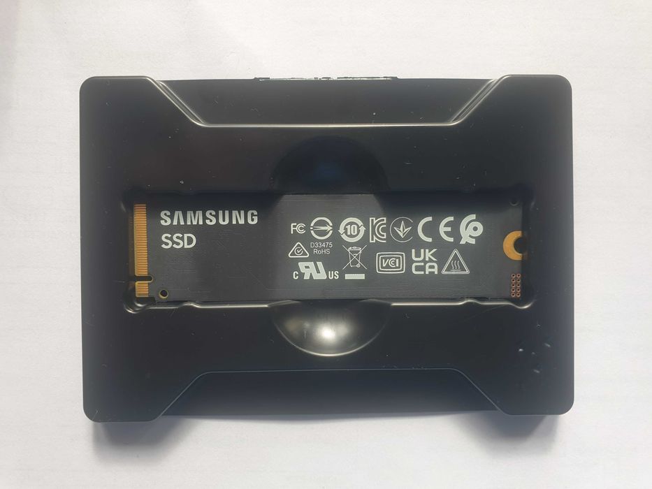 Samsung 512GB SSD M.2 NVMe PCIe Gen4x4 - НОВ