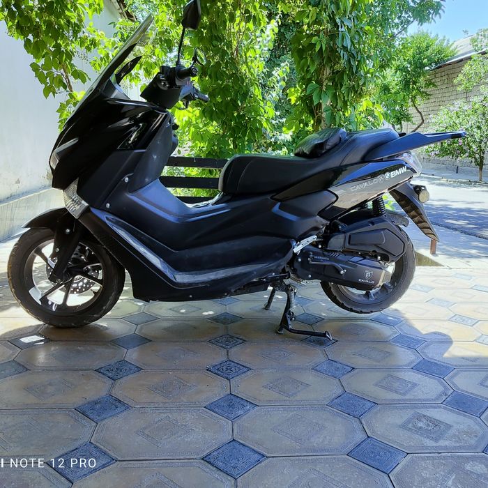 Skuter  sotiladi 150 kuba