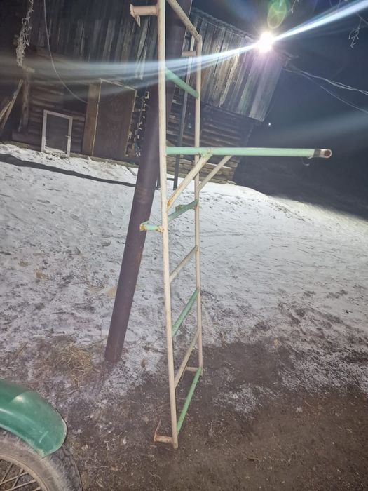 Продам лестницу-турник