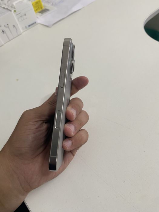 Iphone 16 pro 256 gb natural e-sim