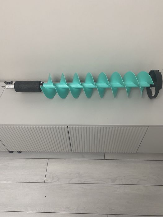 Продам ледобур пластиковый