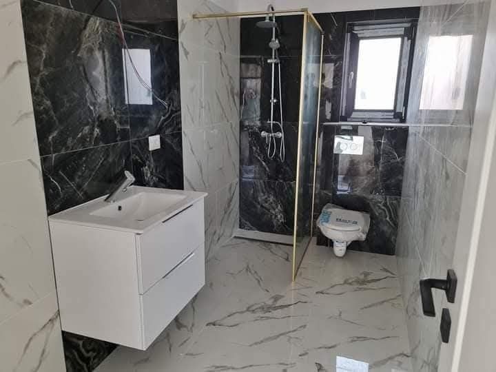 Renovări de la A/Z