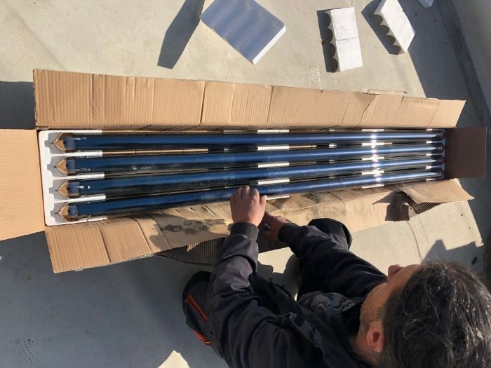 Продава вакумно тръбни колектори за топла вода