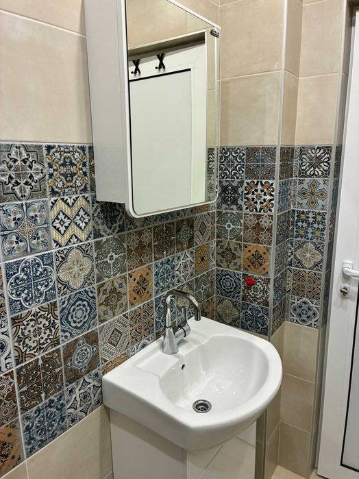 Дава се под наем Двустаен апартамент в Ботевград - 65 кв.м за 612 € - Снимка #11