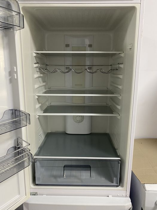Хладилник с фризер Blomberg KNM 9650 No Frost