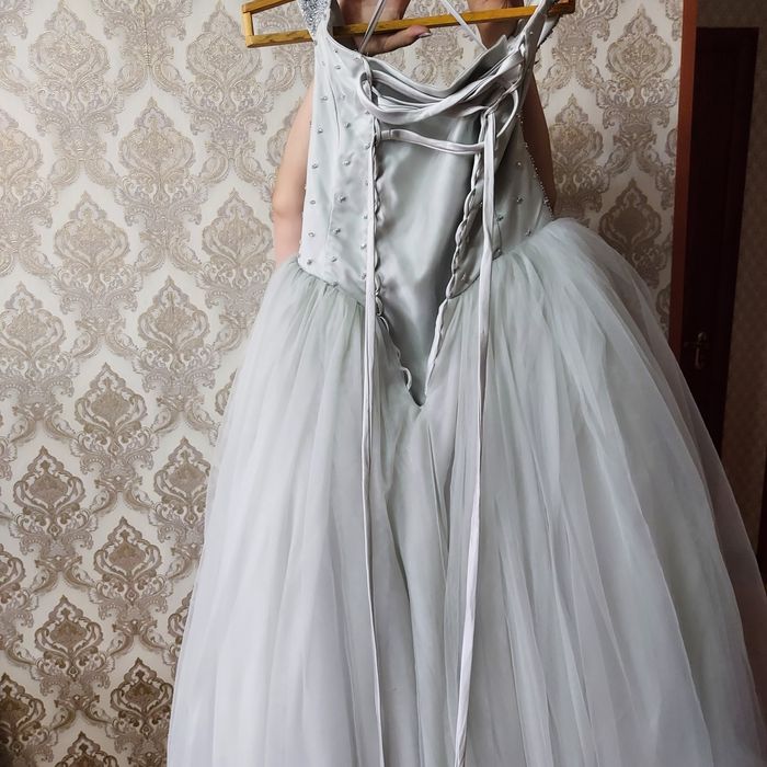 Платье для выпускного вечера