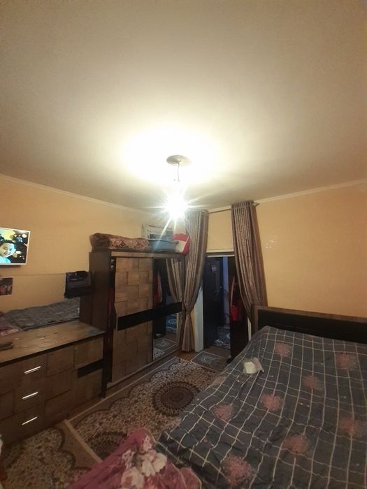 Уи сотилади срочьна 12 сотих