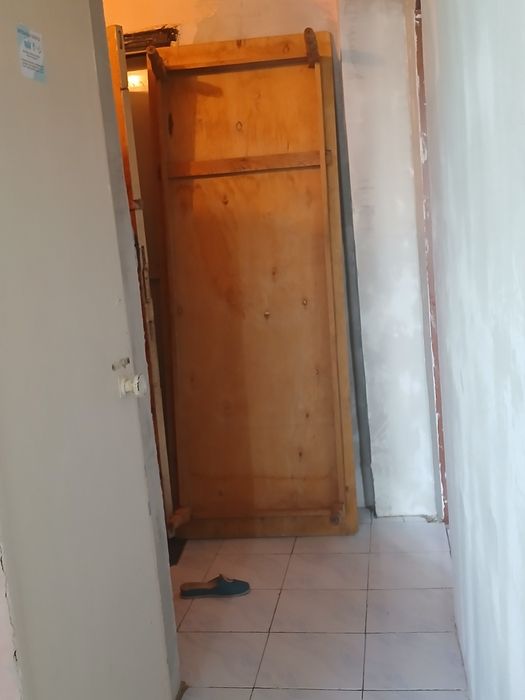 Продам стол за 5000