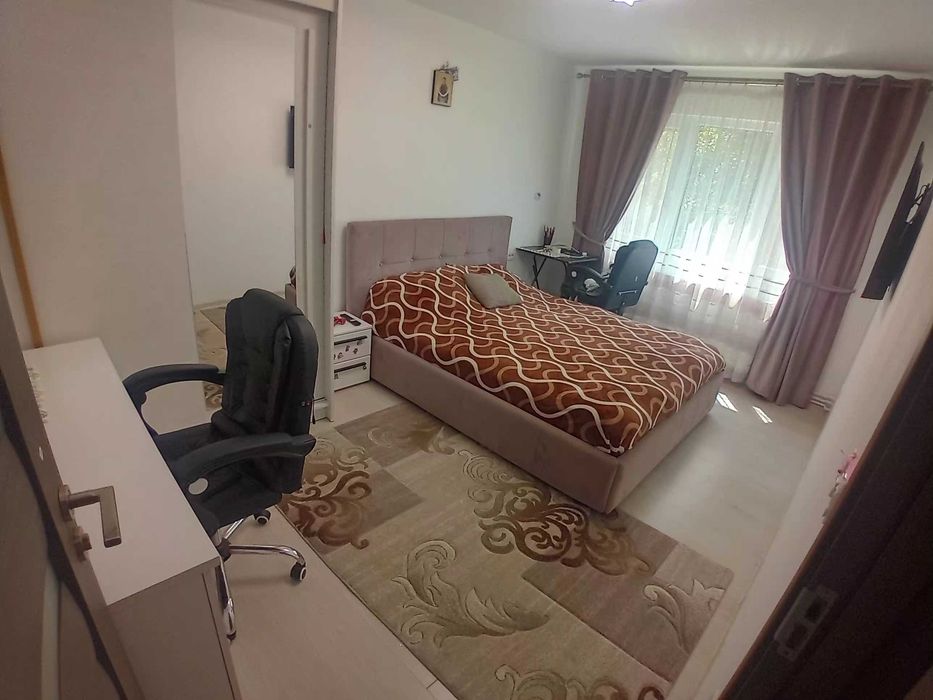 Apartament 4 camere, zona Piata Doina. DIRECT PROPRIETAR