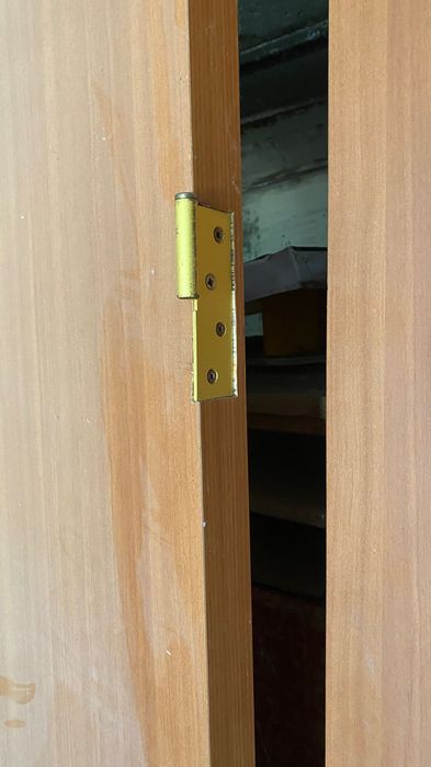 Продам двери, б/у