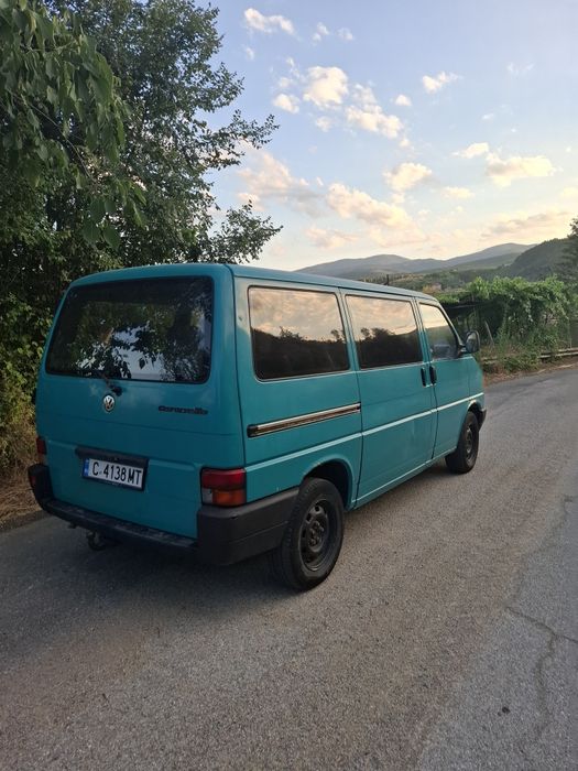 VW Caravelle 2.4 D