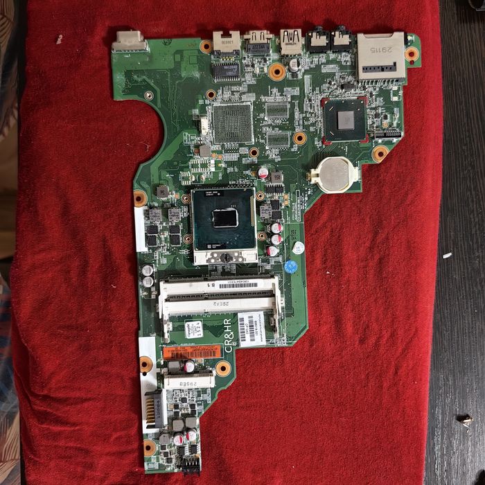 Продам запчасти на compaq cq58