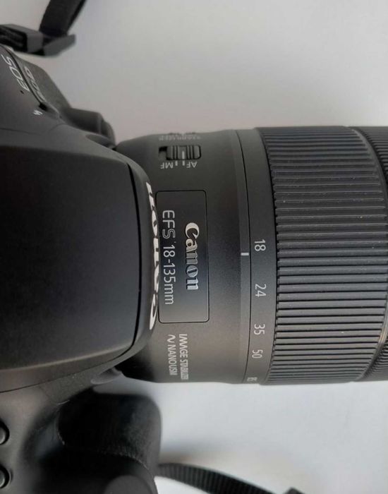 Canon EOS 90D 18-135mm