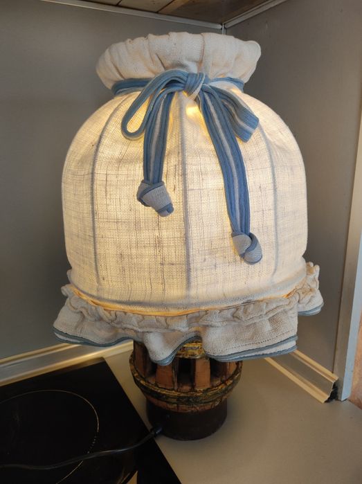 Нощна лампа за бюро