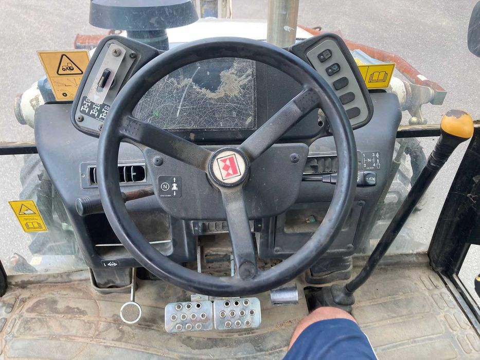 Buldoexcavator Terex 820