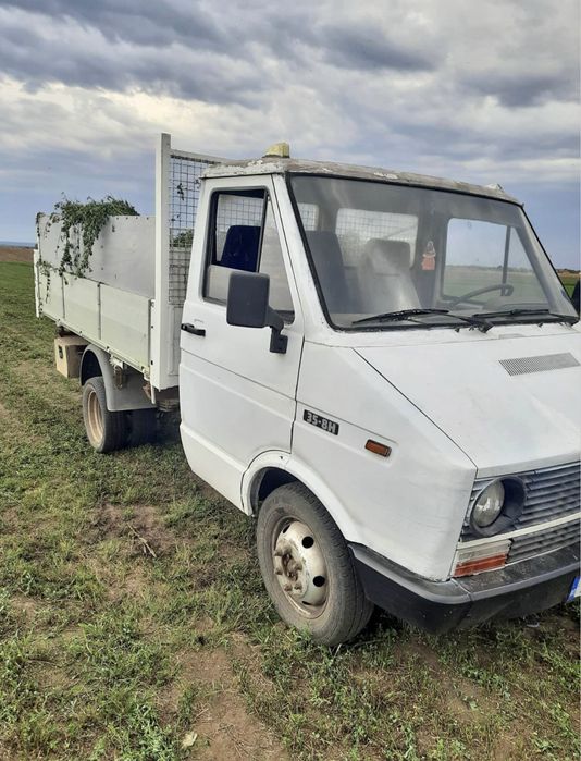 IVECO daily basculabil pe 3 părți