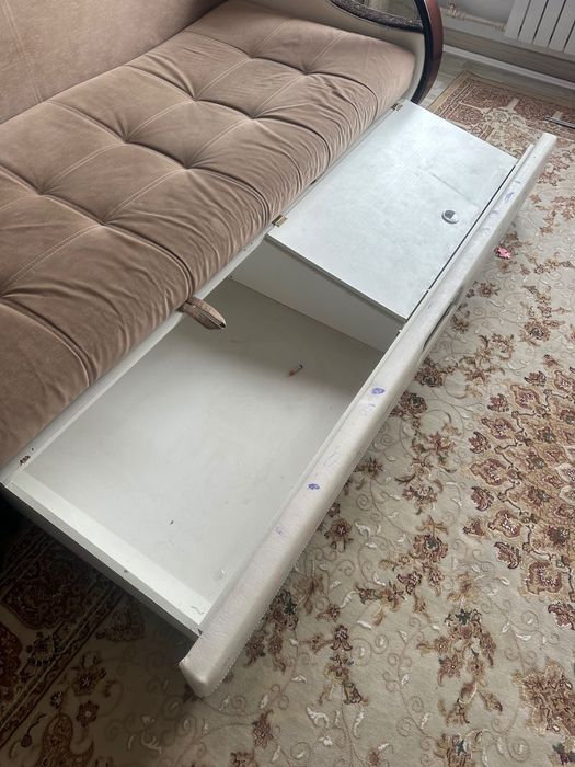 Продаю диван Б/у