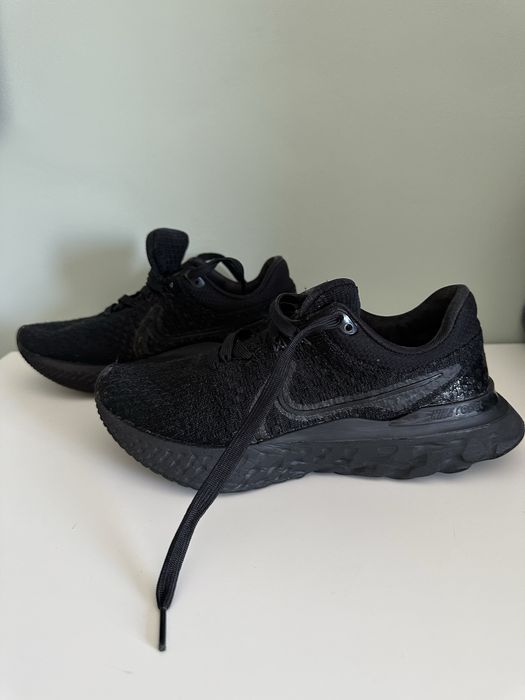 Nike Women React Infinity Run Маратонки Черни 41 номер