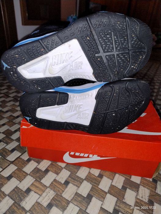 Adidași Jordan Stay loyal 3