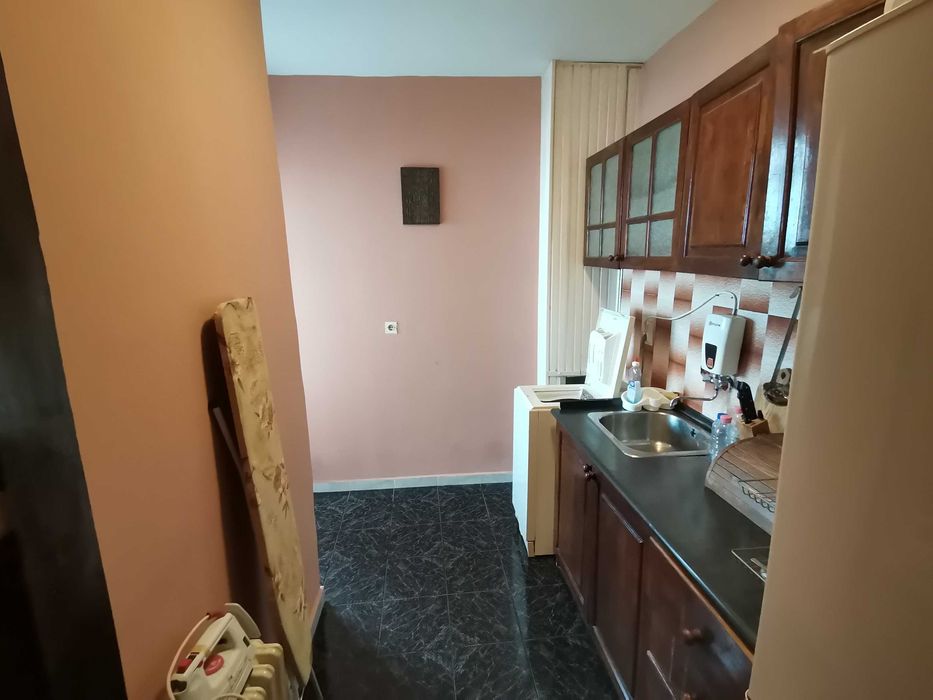 Дава се под наем Двустаен апартамент в Бургас, Зорница - 60 кв.м за 204 € - Снимка #16