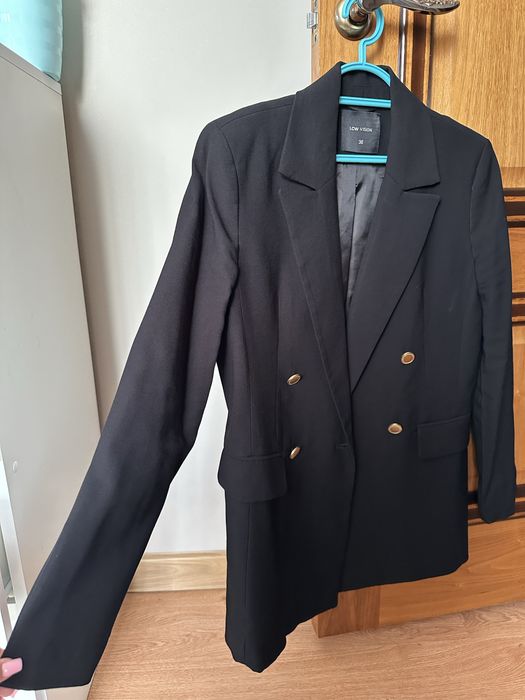 продаю пиджак, почти новый