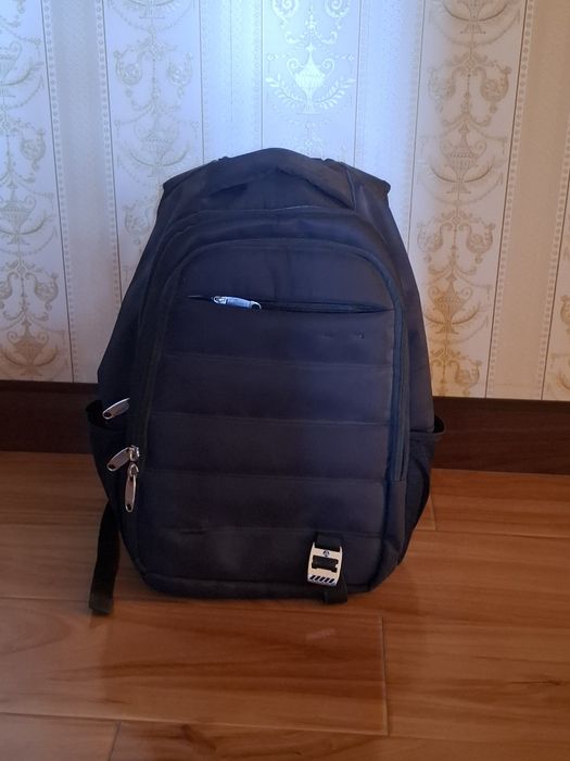 Школьный рюкзак.