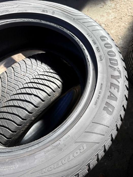 2x Anvelope All Season 225/55 R17 - GoodYear Vector 4 Season Gen.2