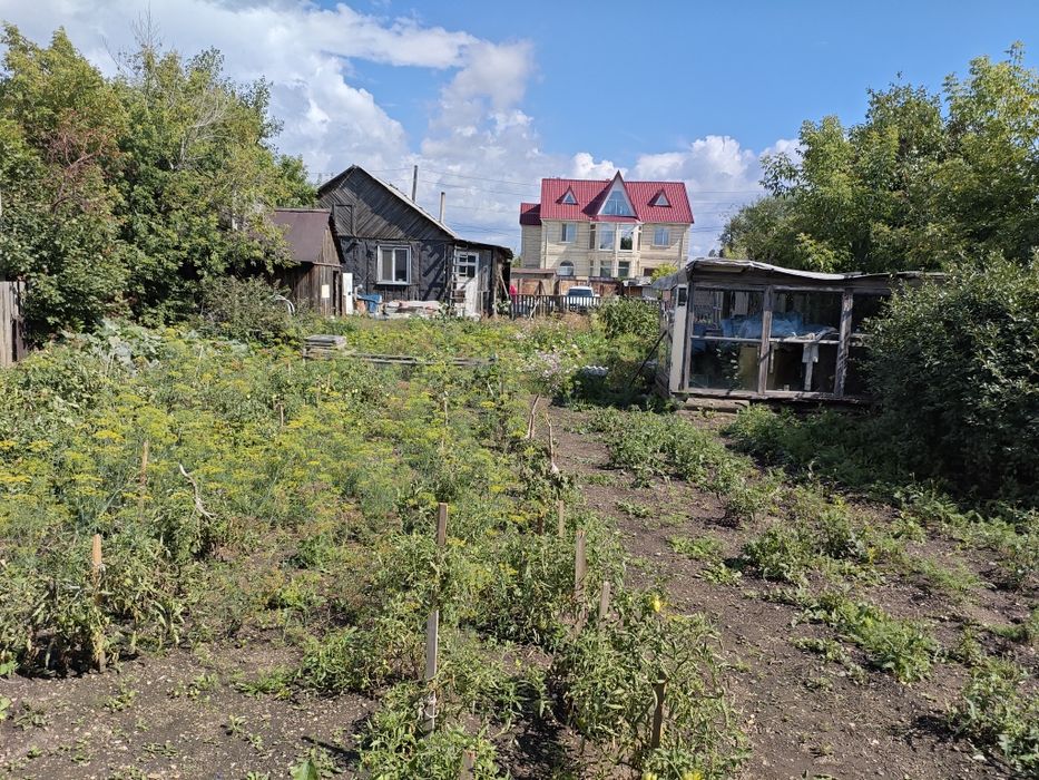 Продам дом с большим участком