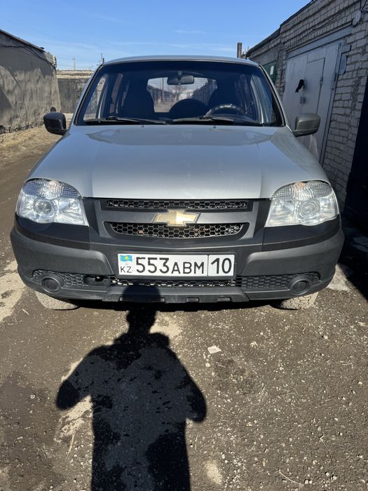 Продам ниву шевролет 2013года