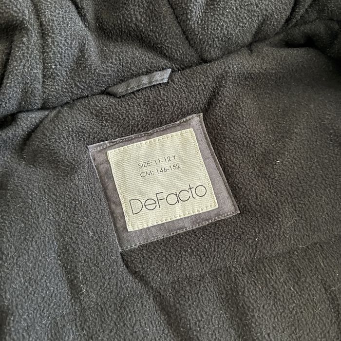 Продам детскую куртку