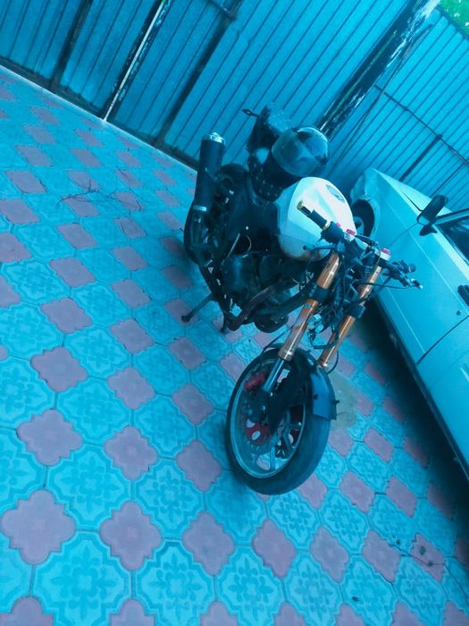 Продам мотоцикл 250кубов