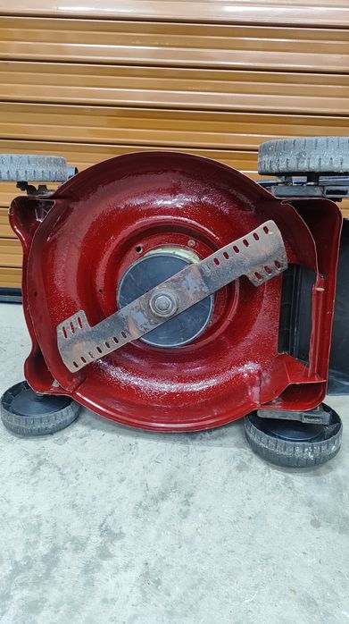 Електрическа косачка MTD произведена в Германия.