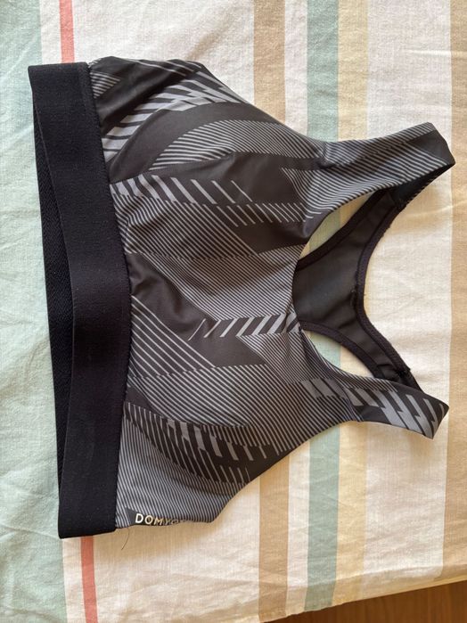 Bustiera noua Decathlon mărimea S