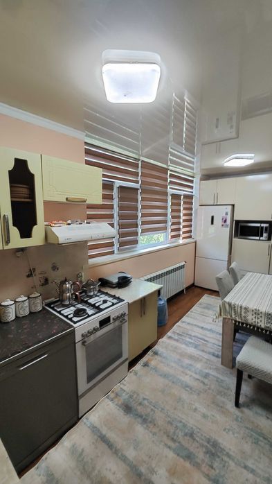 Продам 5 комнатную квартиру