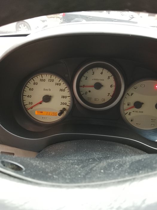 Продавам Тойота Rav4