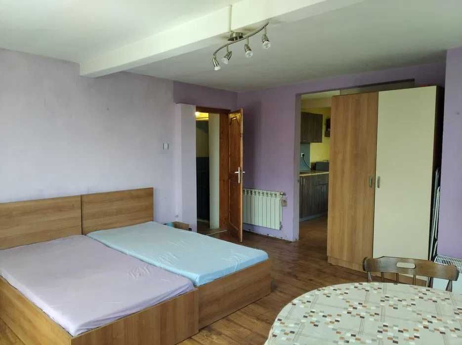 Дава се под наем Едностаен апартамент в Варна, м-т Траката - 45 кв.м за 204 € - Снимка #4