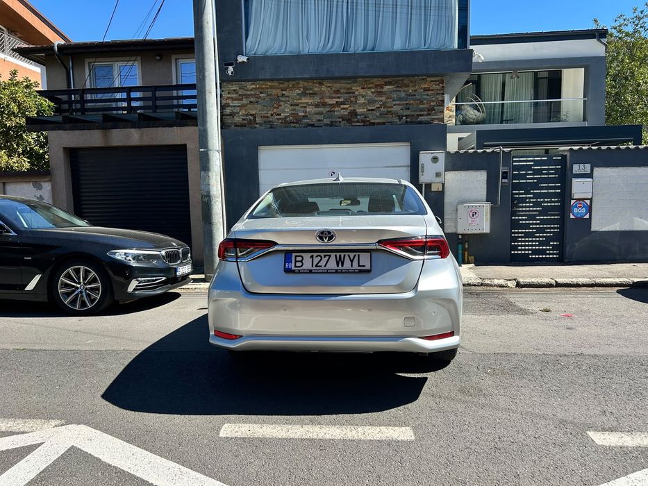 Toyota Corolla sedan TVA inclus