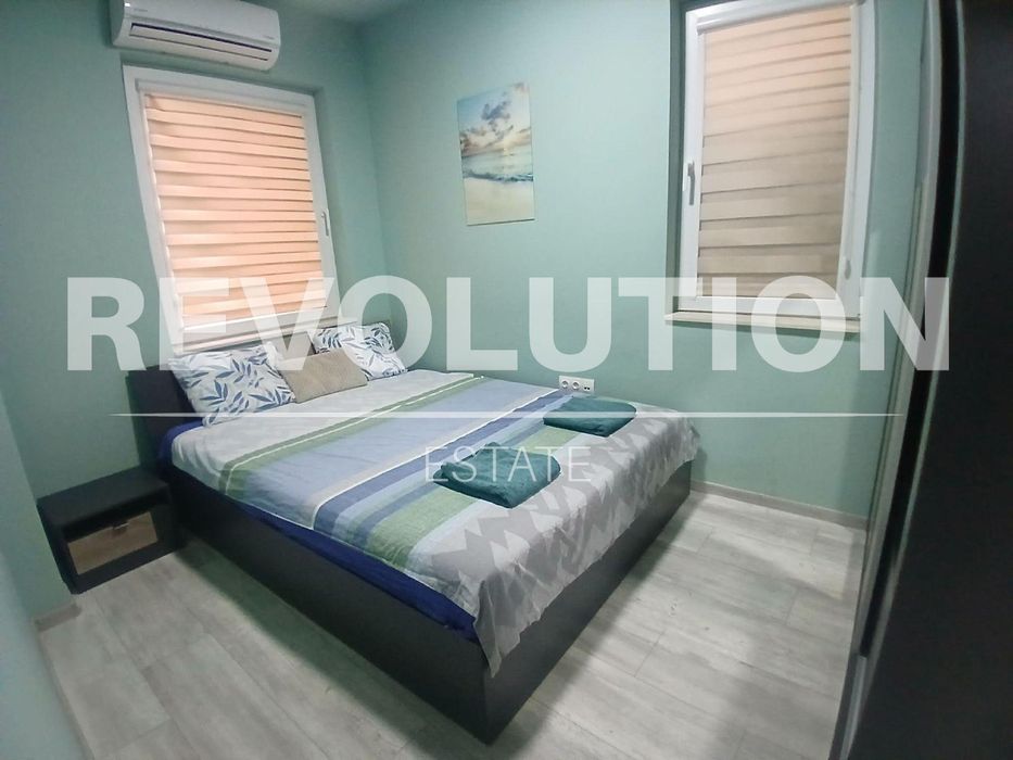 Тристаен апартамент в района на ЖП гара!