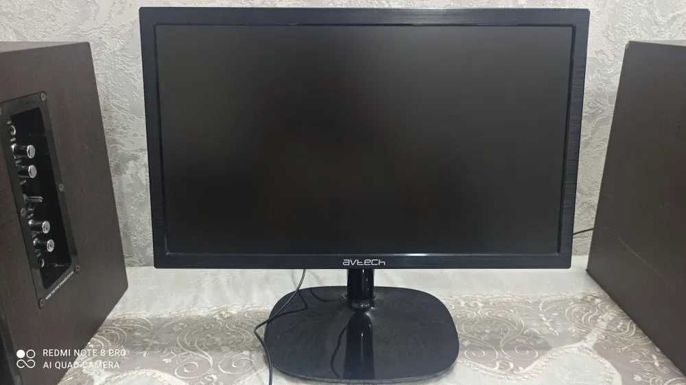 манитор avtech LED M1000 19D