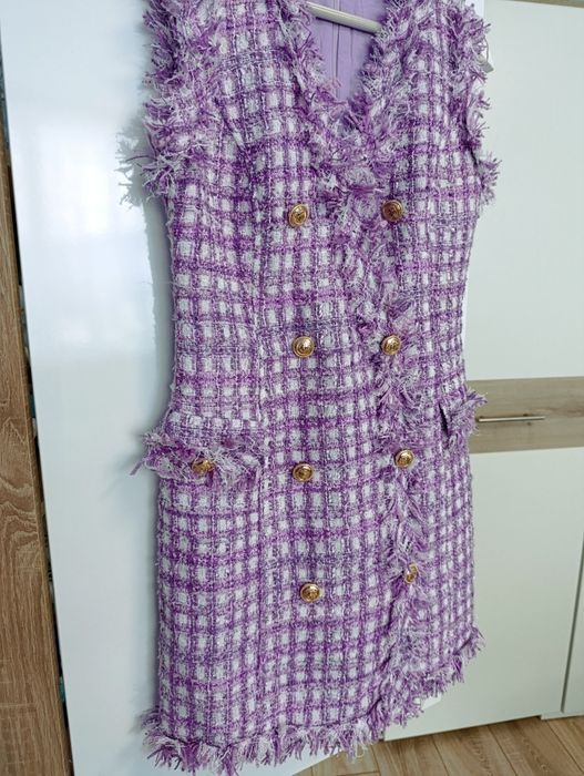 Нова  с етикет! Разкошна лилава рокля букле