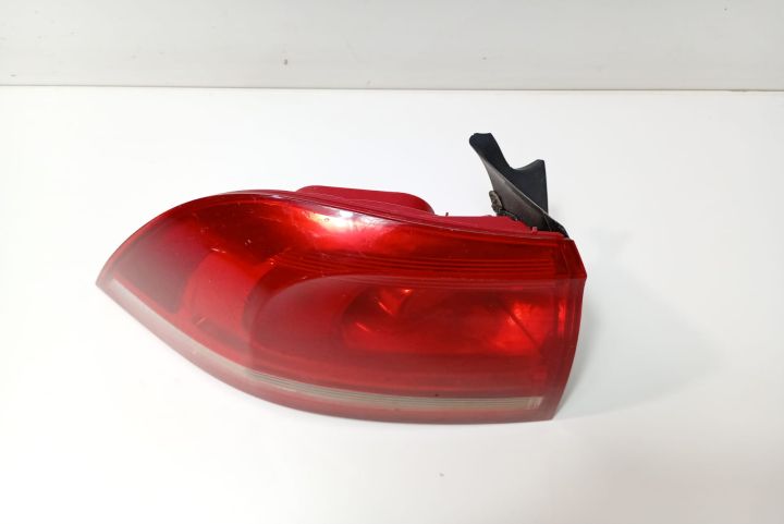 Stop tripla stanga 7P6945095B Volkswagen VW Touareg generatia 2 7P