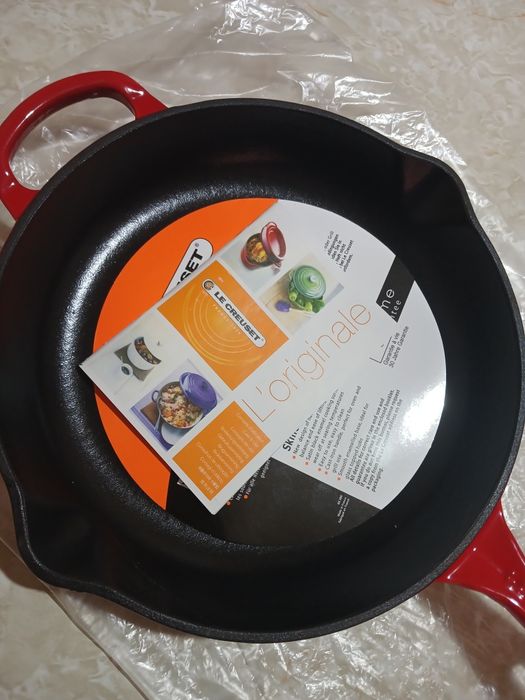 LE CREUSET чугунная сковорода