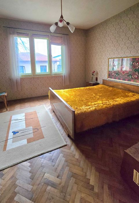 Продава се Многостаен апартамент в Търговище, Център - 130 кв.м за 442 €/кв.м - Снимка #9