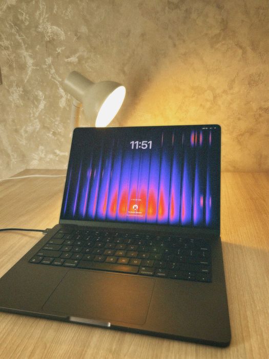 Macbook M3 Pro 18/512